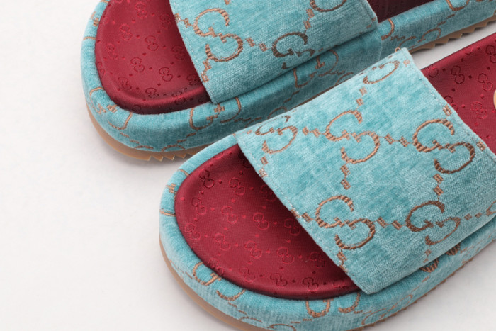 guc sandal