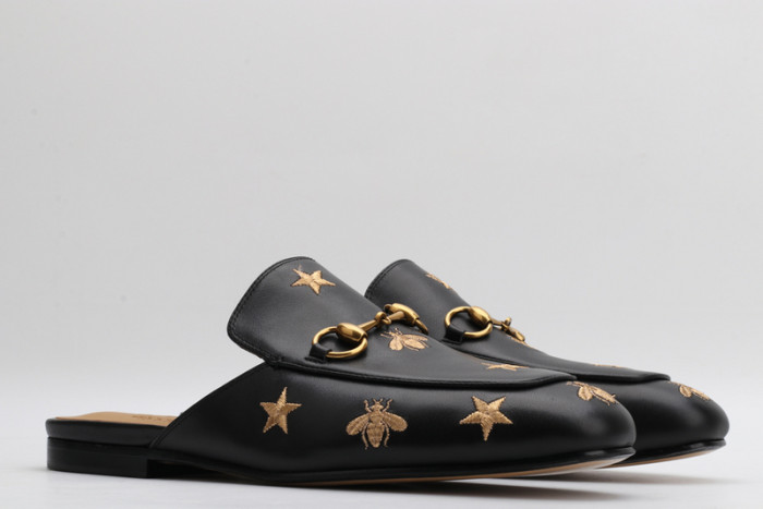 guc loafer