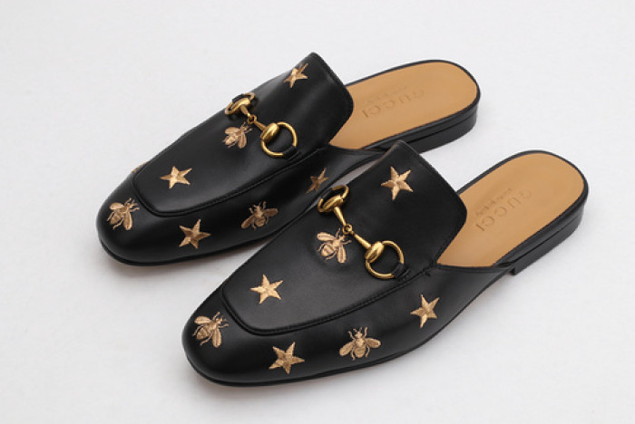 guc loafer