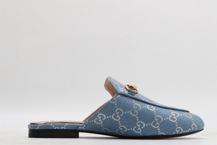 guc loafer