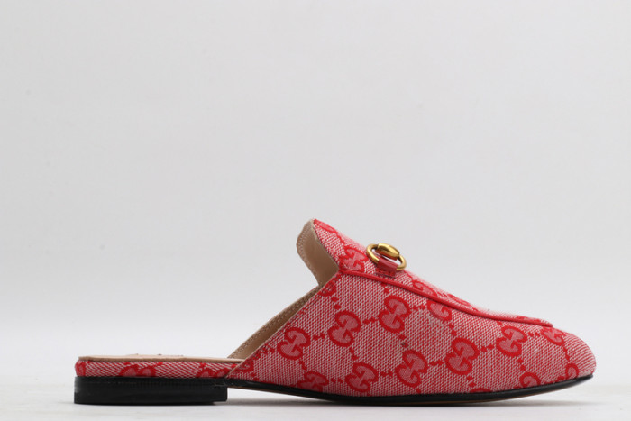 guc loafer