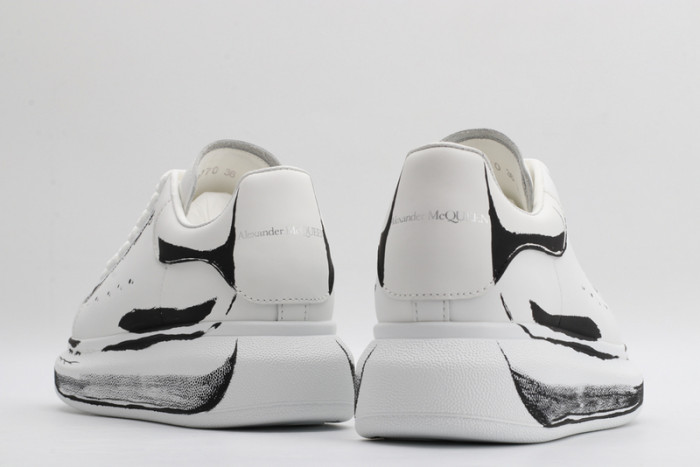 alex mcqu sneakers