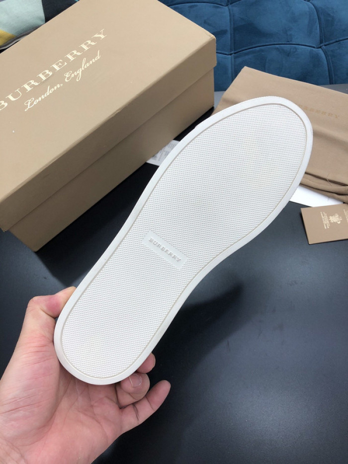 BUBERY SNEAKER