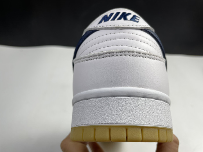nike dunk sb low “classic green” cz2249-100