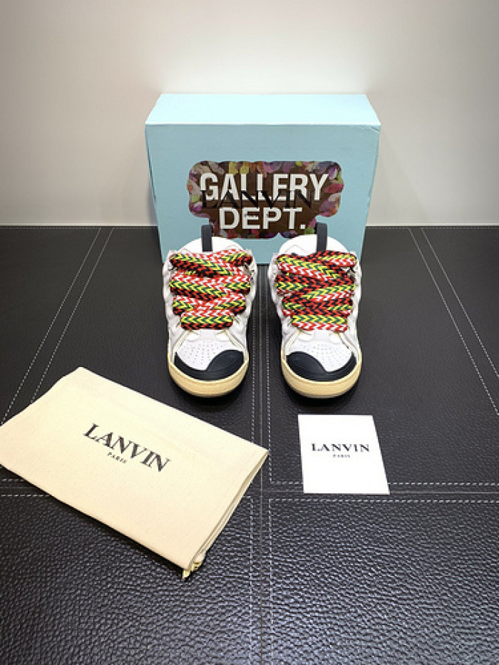 Lanu1n curb sneaker