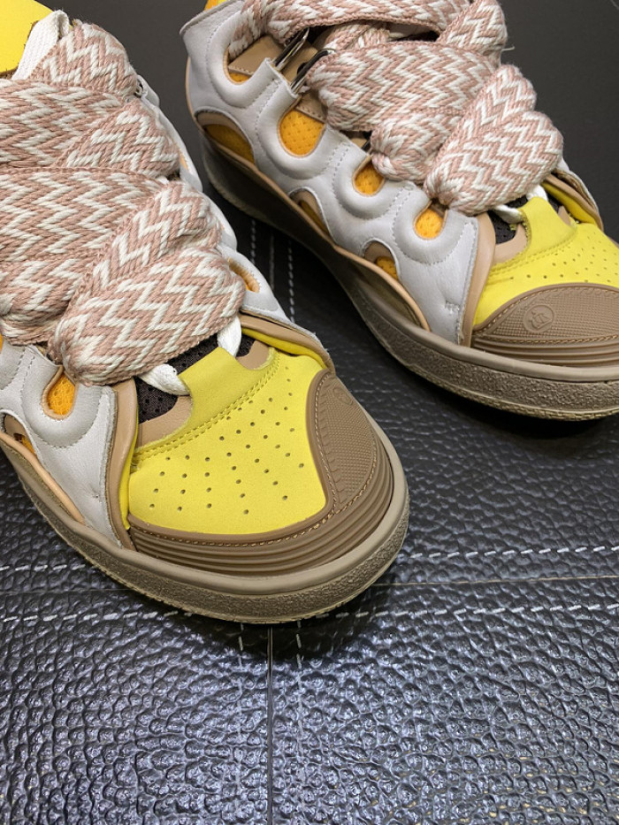 Lanu1n curb sneaker