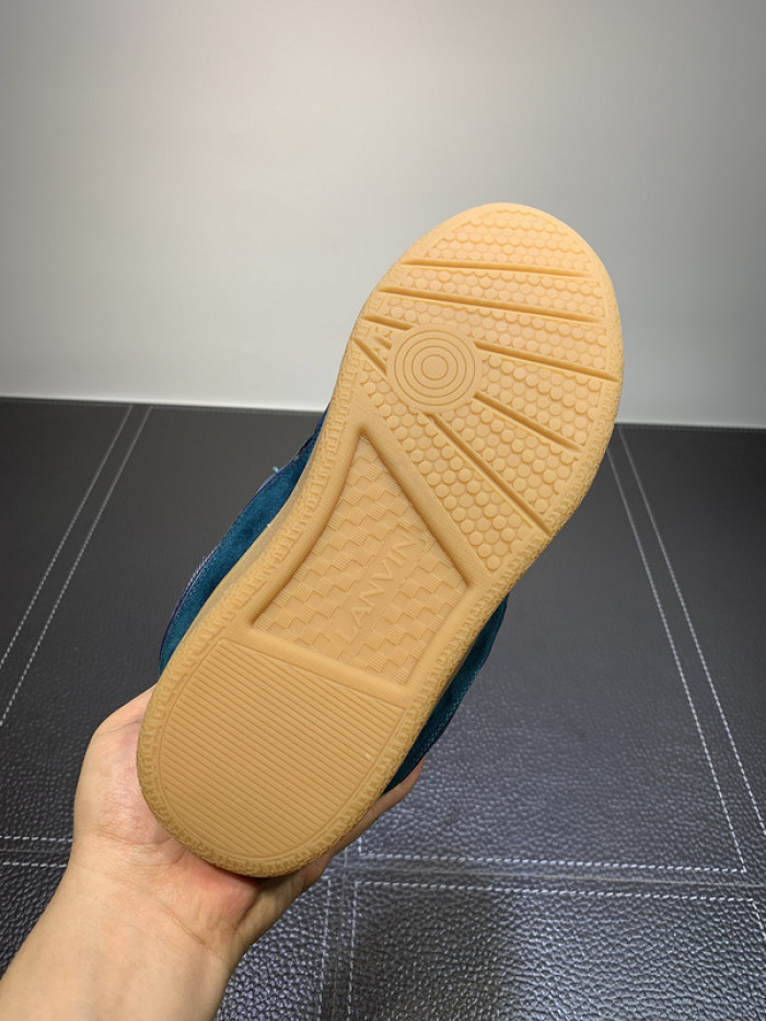 Lanu1n curb sneaker