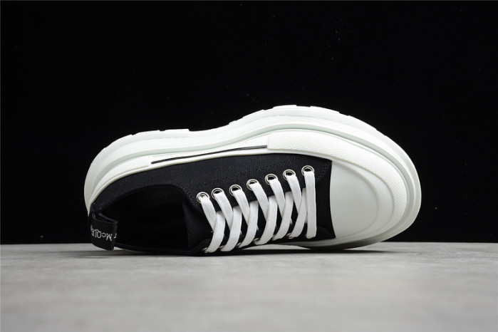 alex mcqu sneakers