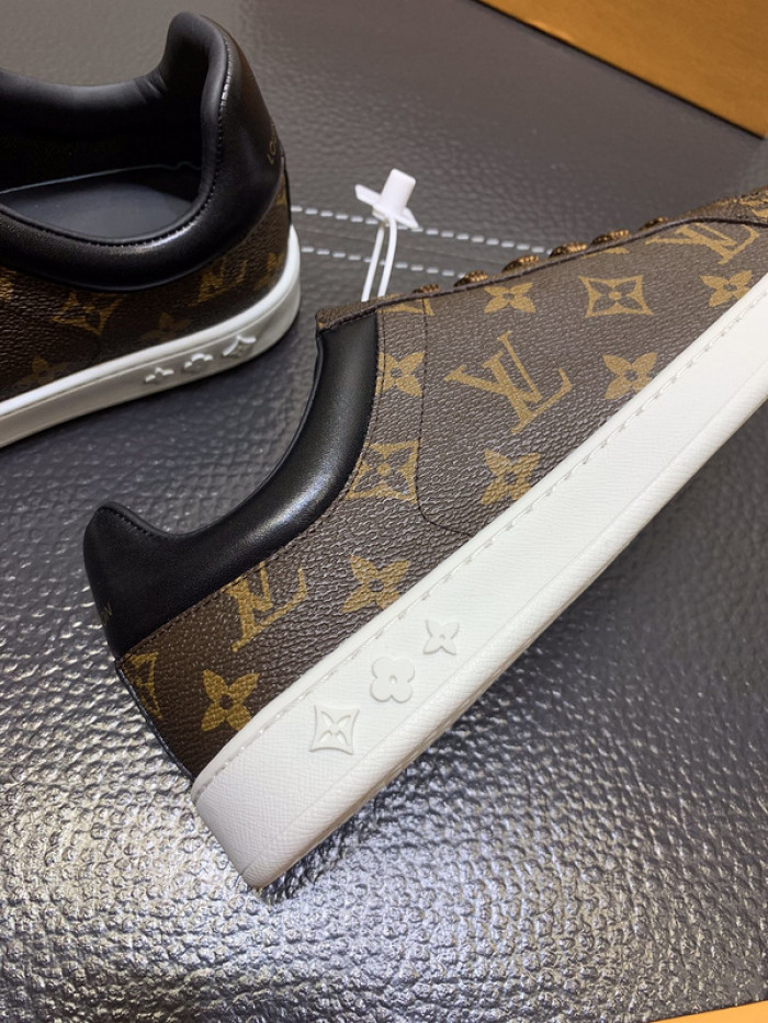 lovt sneaker