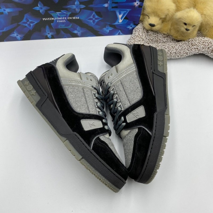 lovt sneaker