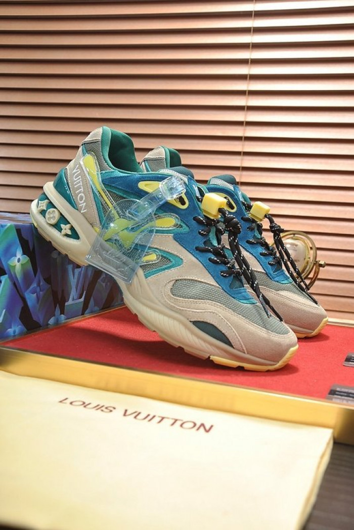 lovt sneaker