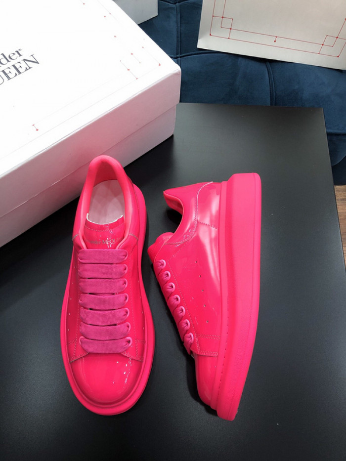 alex mcqu sneakers
