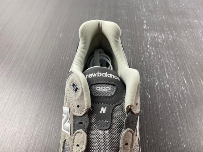 new Ba1an*e 992 jjjjound grey m992gr