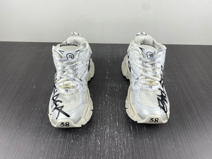 Ba1en*iaga runner graffiti bcr024