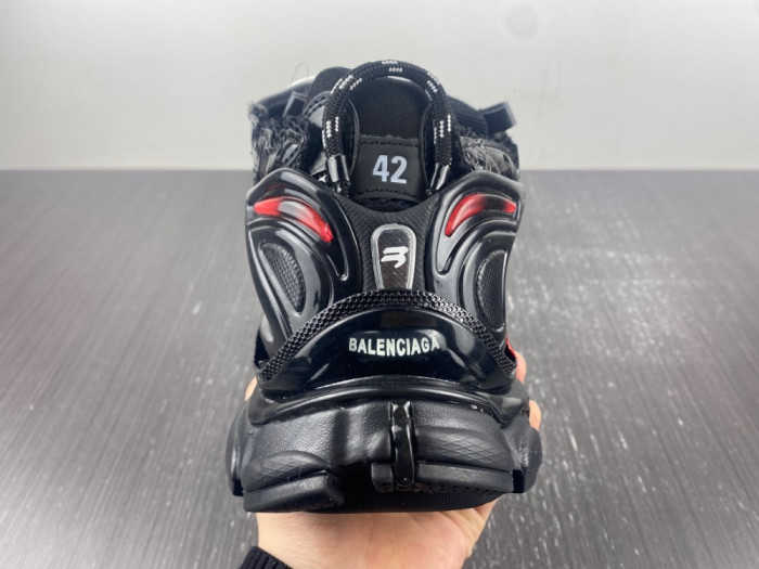 Ba*len*cia*ga runner graffiti black red 677403w3rbq1060