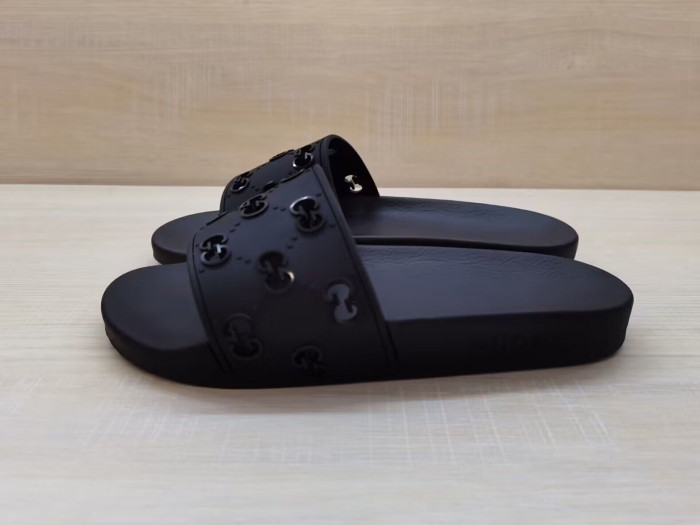 guc sandal