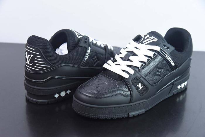 l0vis Vvtt0n sneakers