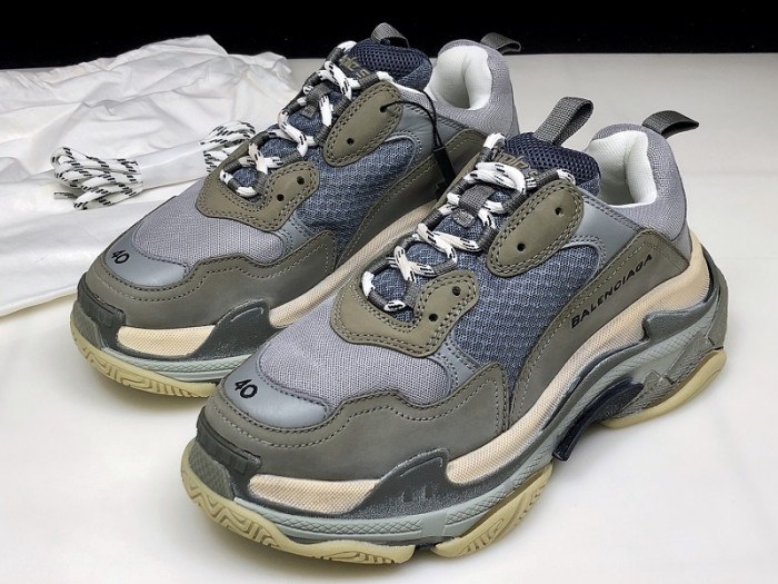 bl 17fw triple s sneaker trainer h903p015