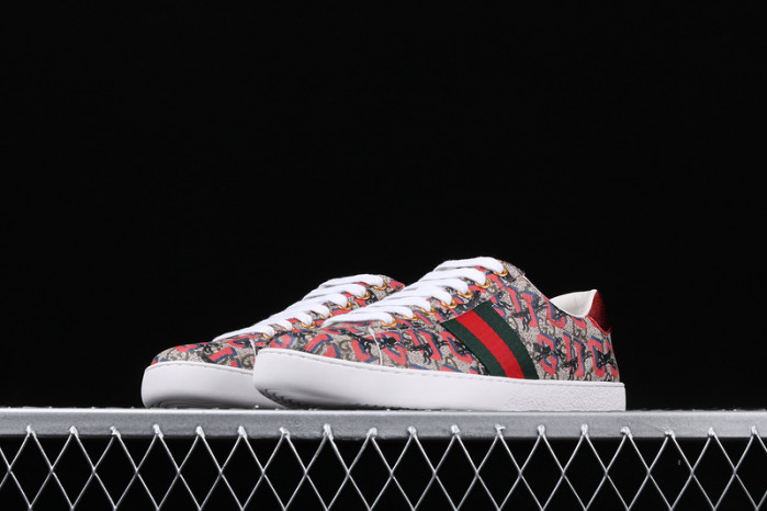 gi ace embroidered low-top sneaker h903p106
