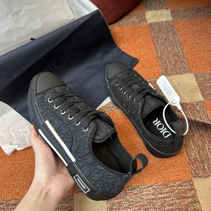D10r b23 low top canvas oblique black d03