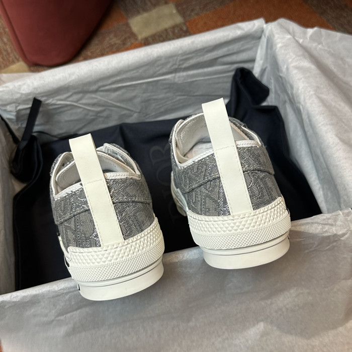 D10r b23 low top canvas oblique black d04