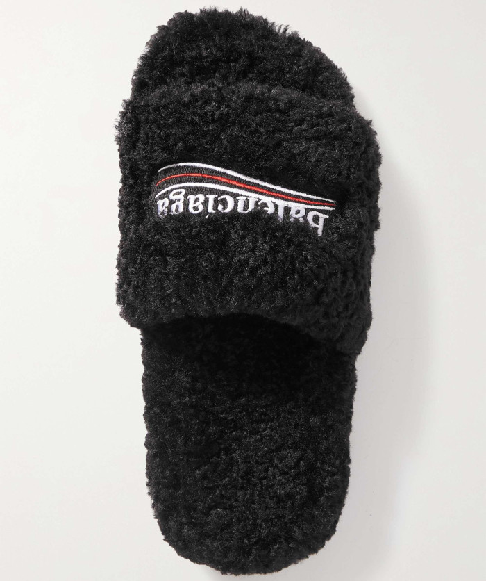 Ba1en*iaga faux fur logo slides 20241011